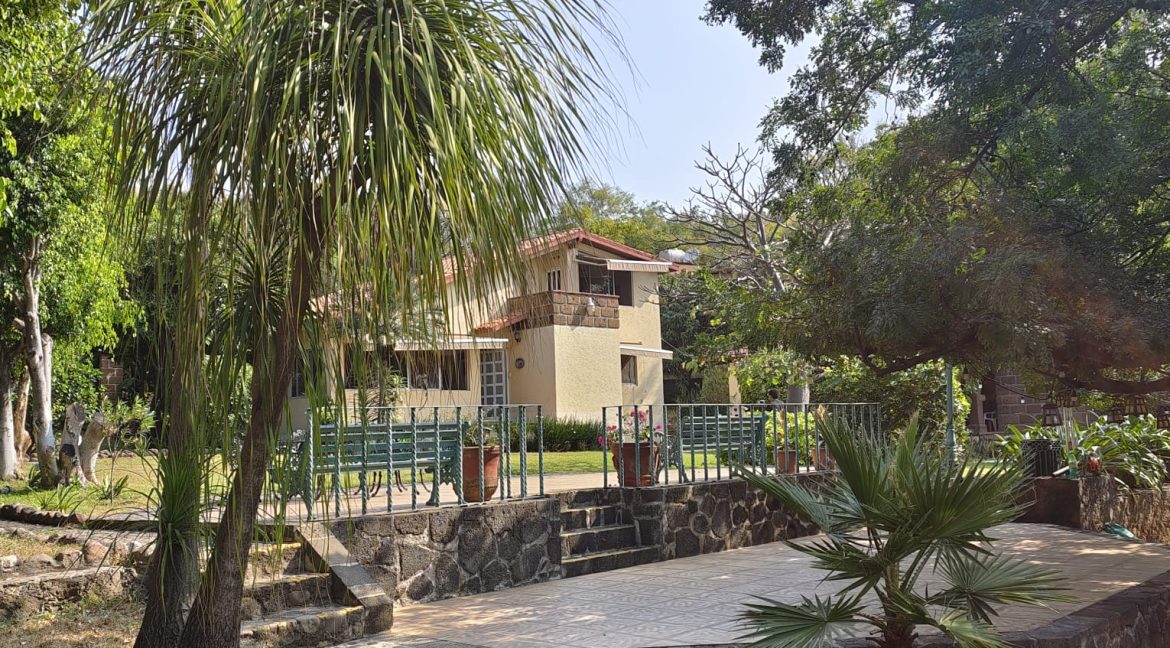 WhatsApp Image 2025-11-21 at 11.00.20 AM (2)