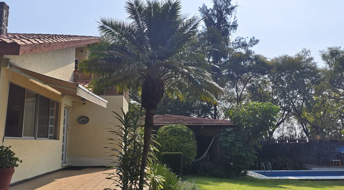 WhatsApp Image 2025-11-21 at 11.00.23 AM (1)