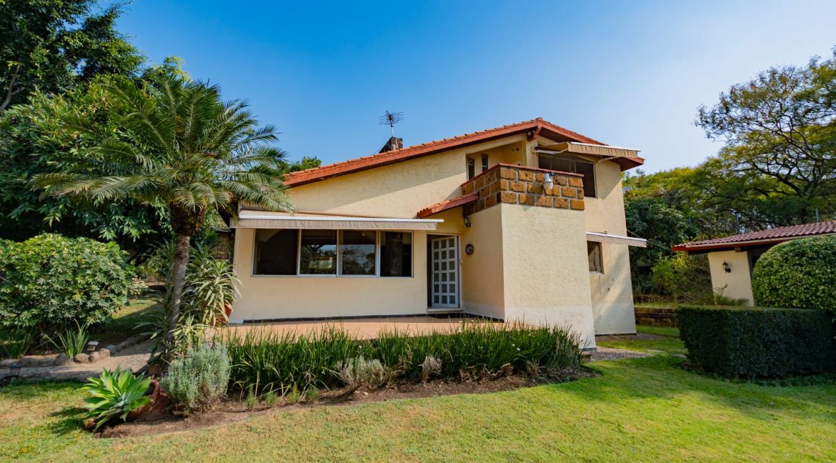 WhatsApp Image 2025-12-01 at 7.04.03 PM (4)