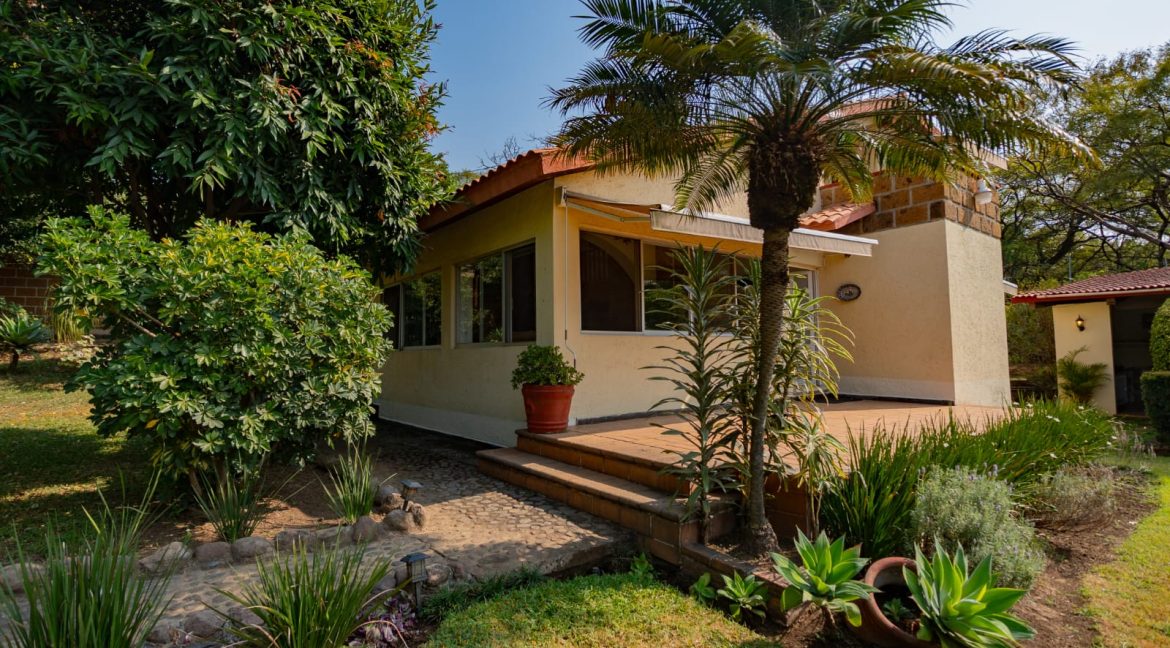 WhatsApp Image 2025-12-01 at 7.04.06 PM (1)