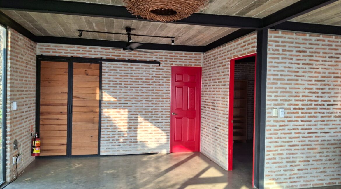 WhatsApp Image 2025-04-29 at 5.56.07 PM (2)