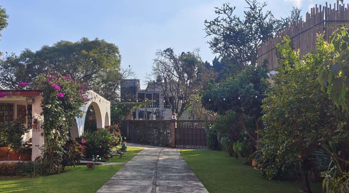 WhatsApp Image 2025-12-07 at 7.10.46 PM (3)