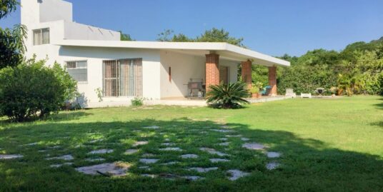 Casa Blanca de las Mariposas