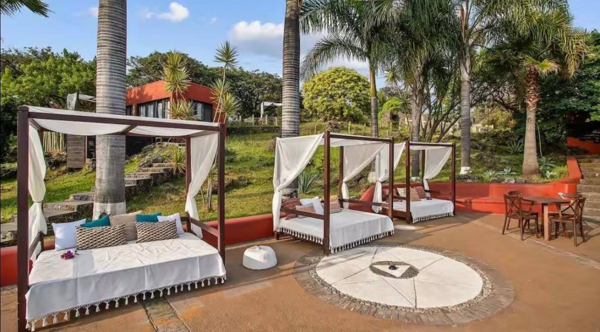 630053826_1561401922655828_737281925906562116_n