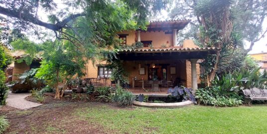 Casa Ave de Paraíso