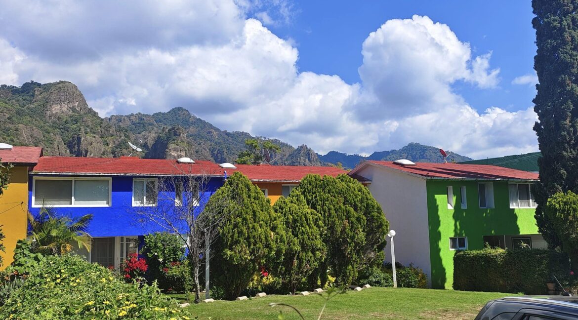 405647537_863850325744328_3754702872774213062_n