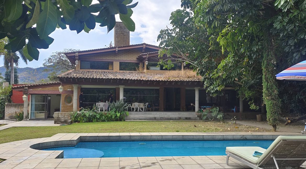 607716235_1522773469852007_1627651662168076753_n