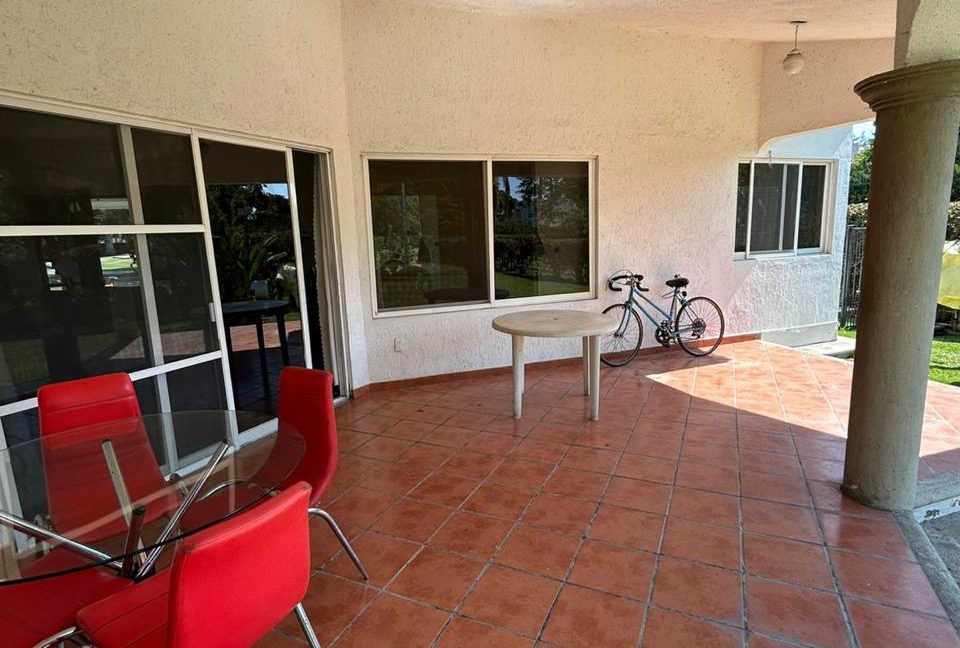 WhatsApp Image 2025-12-01 at 2.33.56 PM (2)