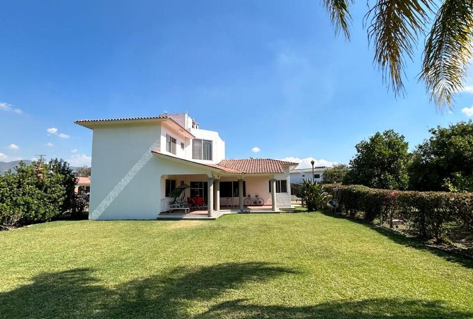 WhatsApp Image 2025-12-01 at 2.33.57 PM (1)