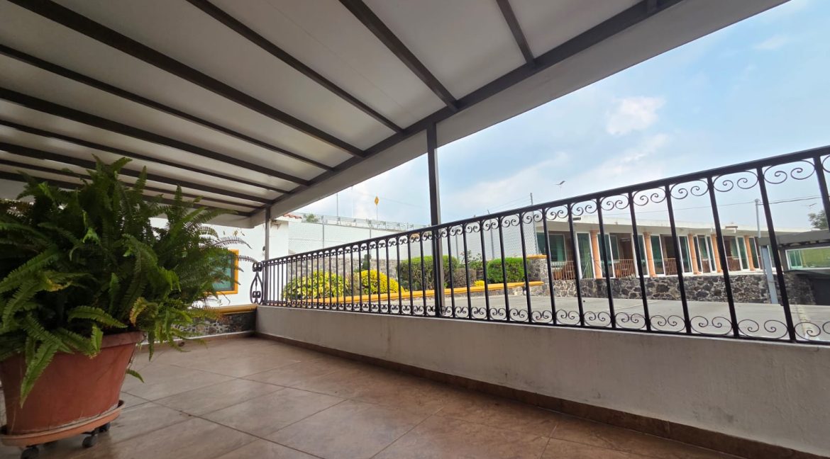 WhatsApp Image 2025-12-08 at 3.40.00 PM (2)