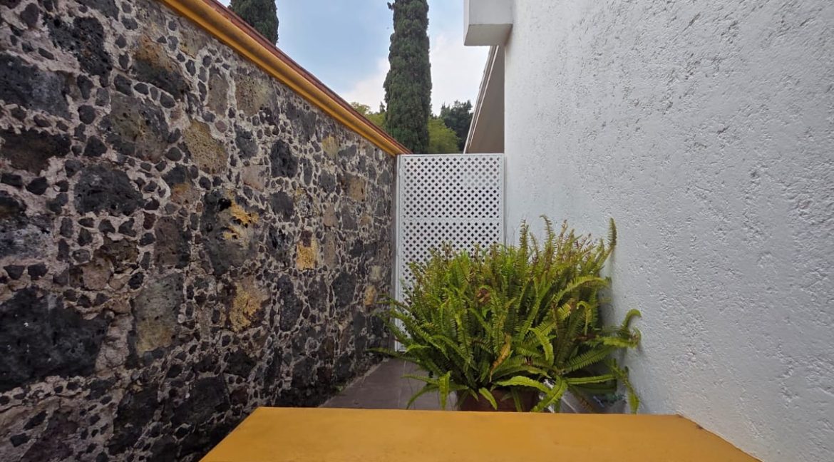 WhatsApp Image 2025-12-08 at 3.40.04 PM