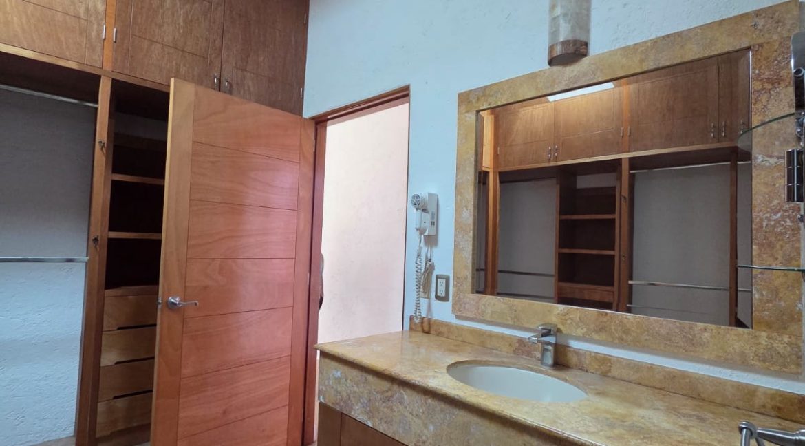 WhatsApp Image 2025-12-08 at 3.40.06 PM (1)