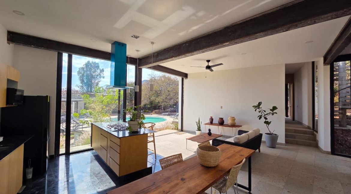 WhatsApp Image 2026-01-21 at 14.27.47 (1)