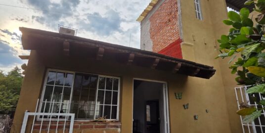 Casa Flor de Mayo