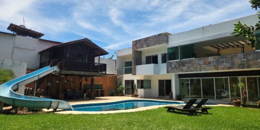 Casa Luna